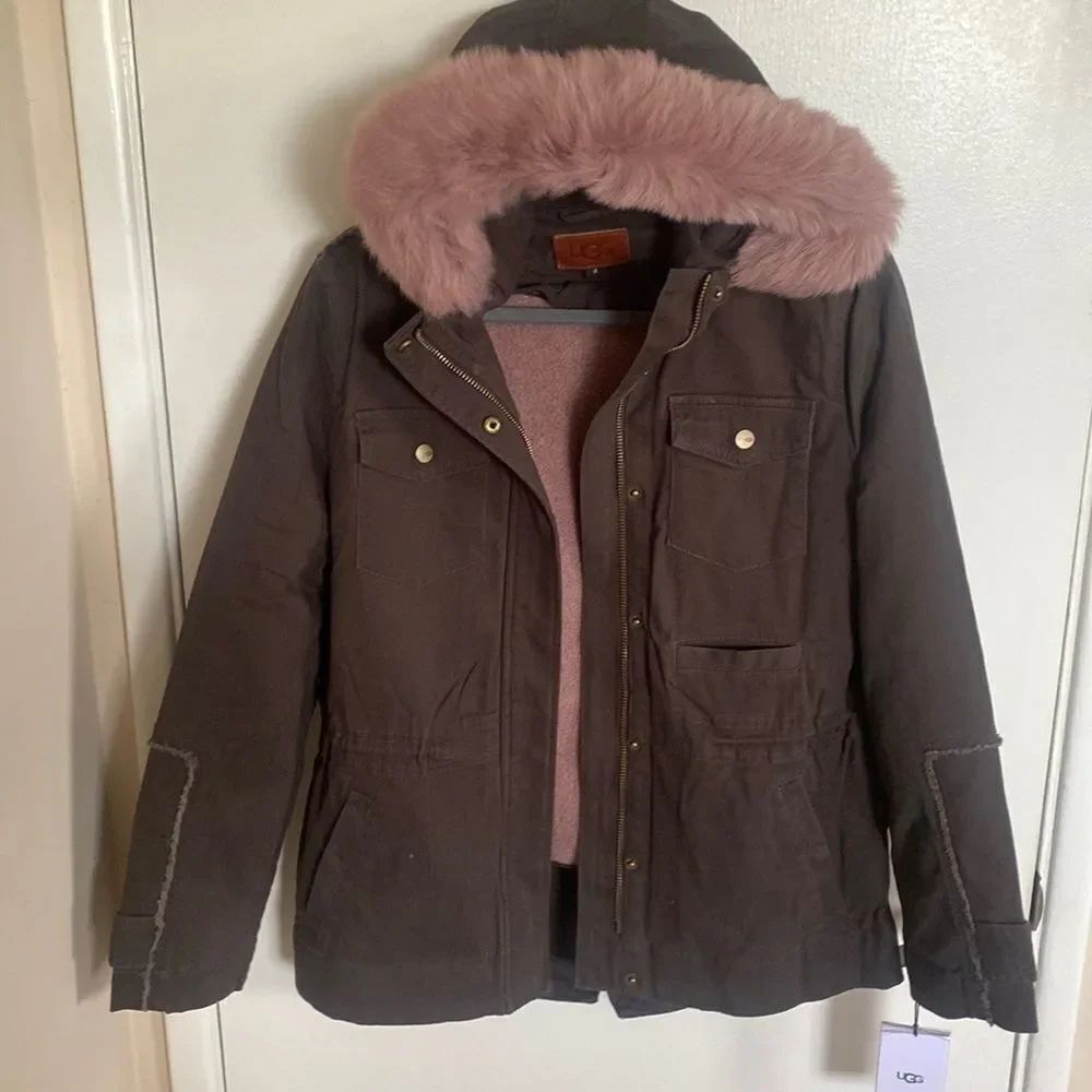 NWT-UGG Australia Convertible Field Parka Jacket Olive with pink-SIZE Medium